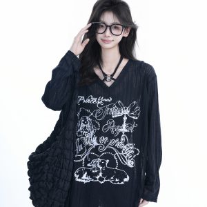Trendy Black Long Sleeve Graffiti Neck-Covering Sunscreen Shirt for Women - Sweet Cool Spicy Girl Style