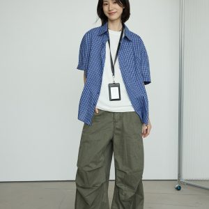 Trendy Blue and White Check Short-Sleeve Shirt for Men and Women - Casual Loose Fit for Daily Commuting, Summer Style