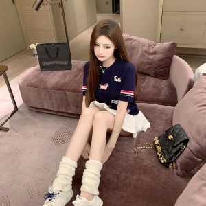 Trendy Casual Knitted Small Dog T-Shirt - Fashionable Pet Apparel for Stylish Dogs