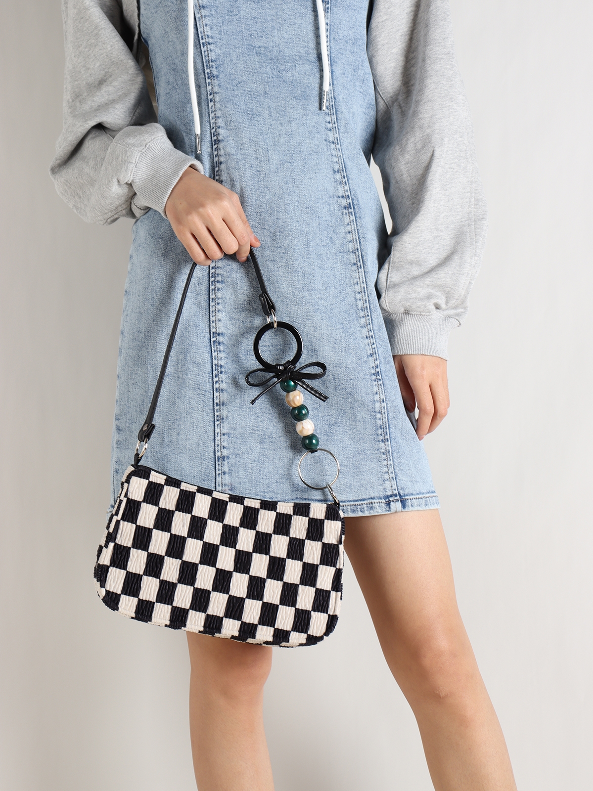 Trendy Checkered Underarm Bag for Women - Versatile Minimalist Crossbody Shoulder Bag for Spring and Summer Fashion Trendy Checkered Underarm Bag for Women - Versatile Minimalist Crossbody Shoulder Bag for Spring and Summer Fashion