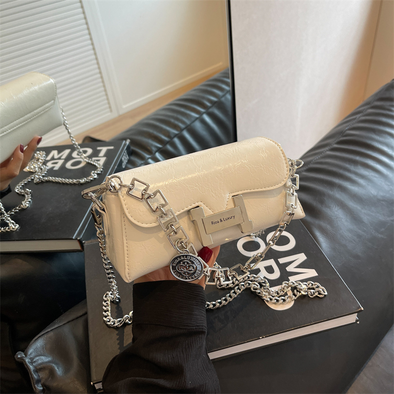 Trendy High-End Chain Small Square Shoulder Crossbody Bag for Women - 2025 Fashion Design, Chic Mini Bag Trendy High-End Chain Small Square Shoulder Crossbody Bag for Women - 2025 Fashion Design, Chic Mini Bag