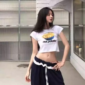 Trendy Korean Style Potato Chip Print Cropped Slim Fit Short Sleeve T-Shirt for Women - Fun and Comfortable Fashion