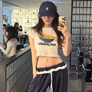 Trendy Korean Style Potato Chip Print Cropped Slim Fit Short Sleeve T-Shirt for Women - Fun and Comfortable Fashion