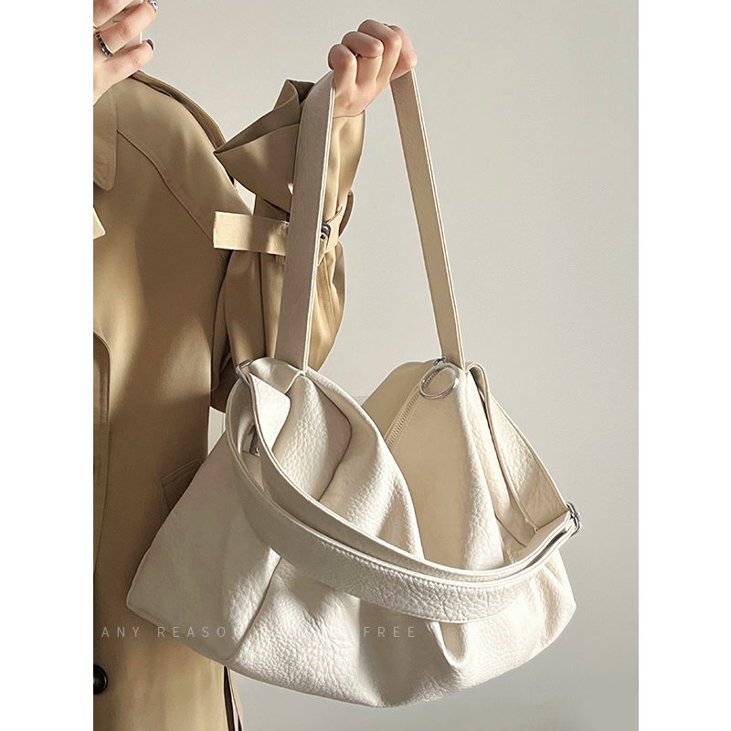 Trendy Korean Style Women's Large Capacity Shoulder Crossbody Bag - Casual Versatile High-End Fashion 2024