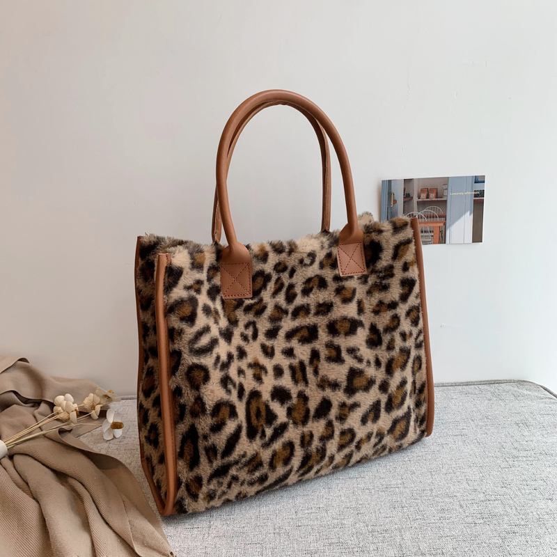 Trendy Large Capacity Leopard Print Fluffy Tote Handbag for Women - Versatile Elegant Shoulder Bag 2025