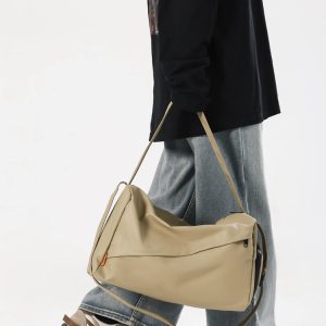 Trendy Lightweight Crossbody Bag for Men and Women - Dry and Wet Separation Sports Fitness Handbag