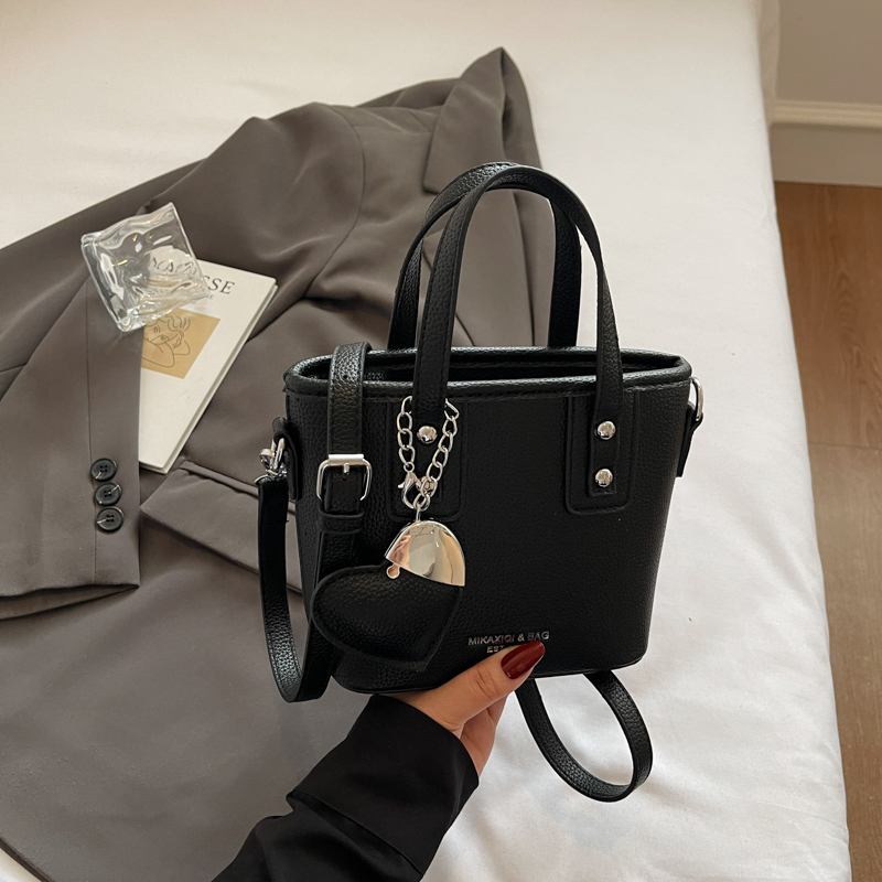 Trendy Lychee Pattern Bucket Tote Bag for Women - Simple Vegetable Basket Crossbody Shoulder Bag 2025 Fashion Niche Style