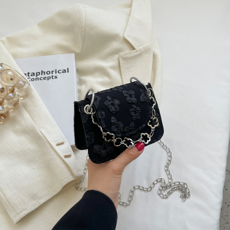 Trendy Mini Handbag for Women - Summer 2025 Internet Celebrity Chain Bag, Niche Design Shoulder Crossbody Bag