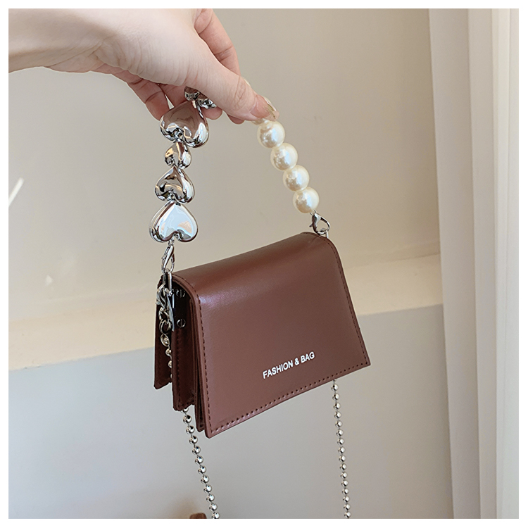 Trendy Mini Pearl Chain Crossbody Bag for Women - Stylish Versatile 2025 Summer Shoulder Small Square Bag Trendy Mini Pearl Chain Crossbody Bag for Women - Stylish Versatile 2025 Summer Shoulder Small Square Bag