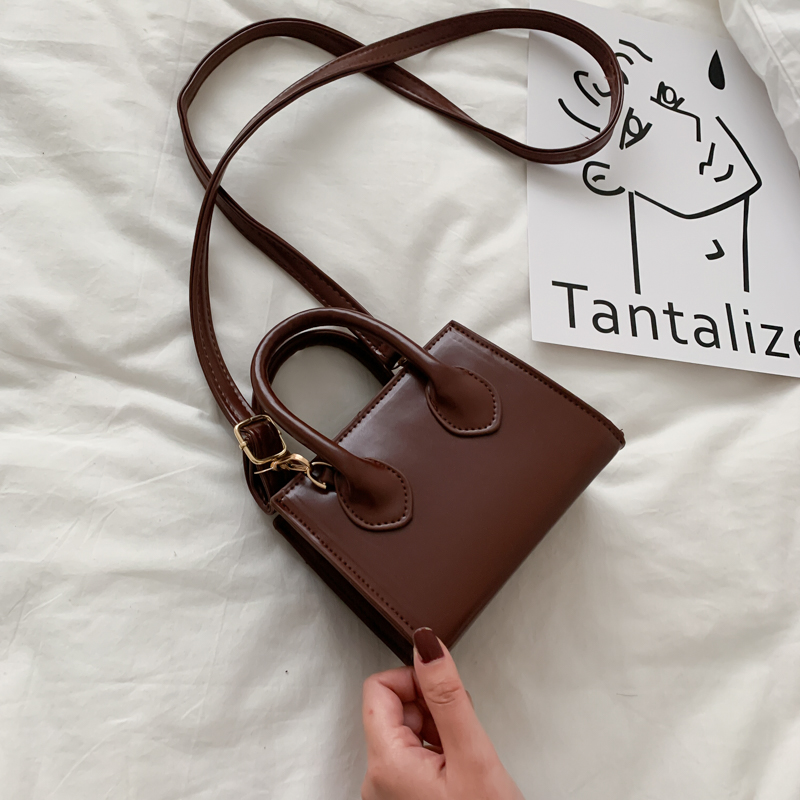 Trendy Mini Shoulder Crossbody Bag for Women - Spring Summer 2025 Fashion, High-End Small Handbag for Everyday Use Trendy Mini Shoulder Crossbody Bag for Women - Spring Summer 2025 Fashion, High-End Small Handbag for Everyday Use