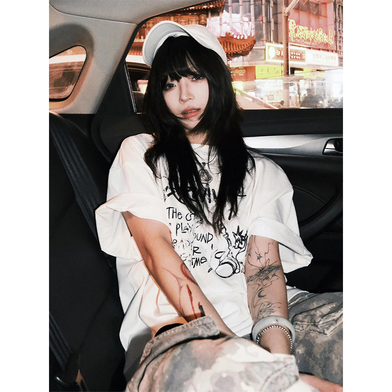 Trendy Oversized White T-Shirt for Women - Summer Graffiti Print Half Sleeve American Style Heavyweight Top