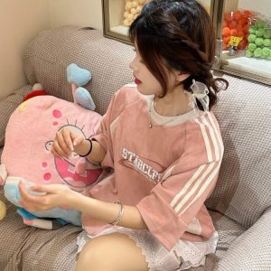 Trendy Pink Suede Short Sleeve T-Shirt for Women - American Style Three-Stripe Raglan Top, Summer 90s Fashion Essential