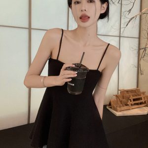 Trendy Plus Size Strapless Camisole for Women - Flattering Slim Fit Sleeveless Summer Outerwear