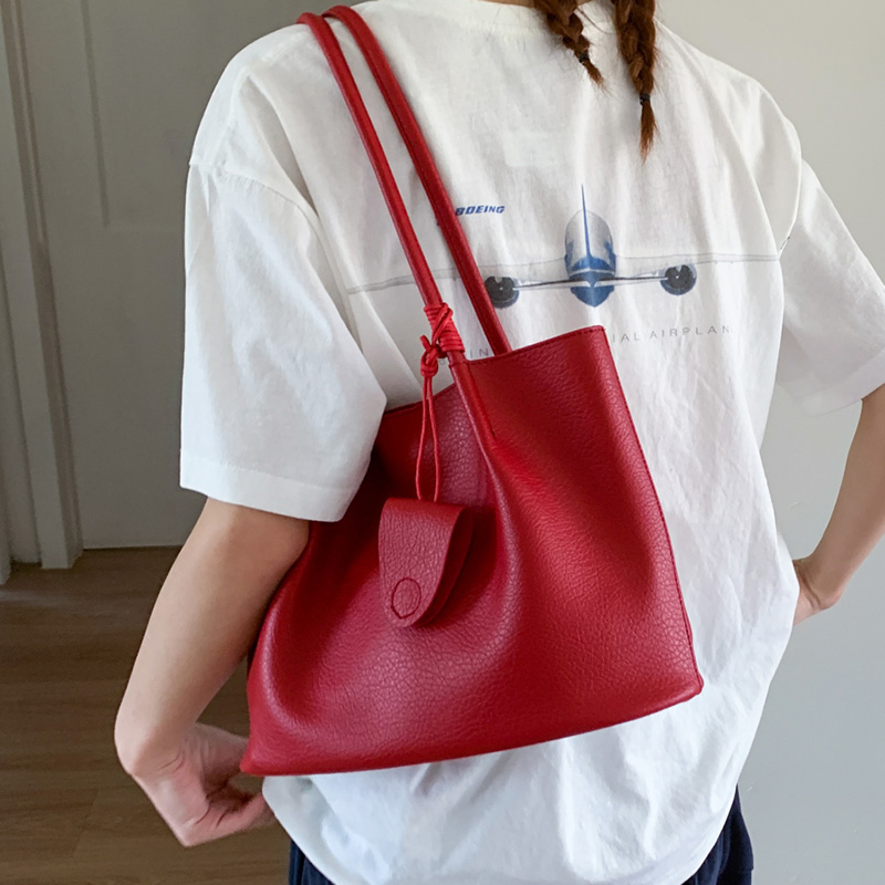 Trendy Soft Leather Tote Bag for Women - Large Capacity Single Shoulder Underarm Bag, Casual Style for Classes and Commuting 2025