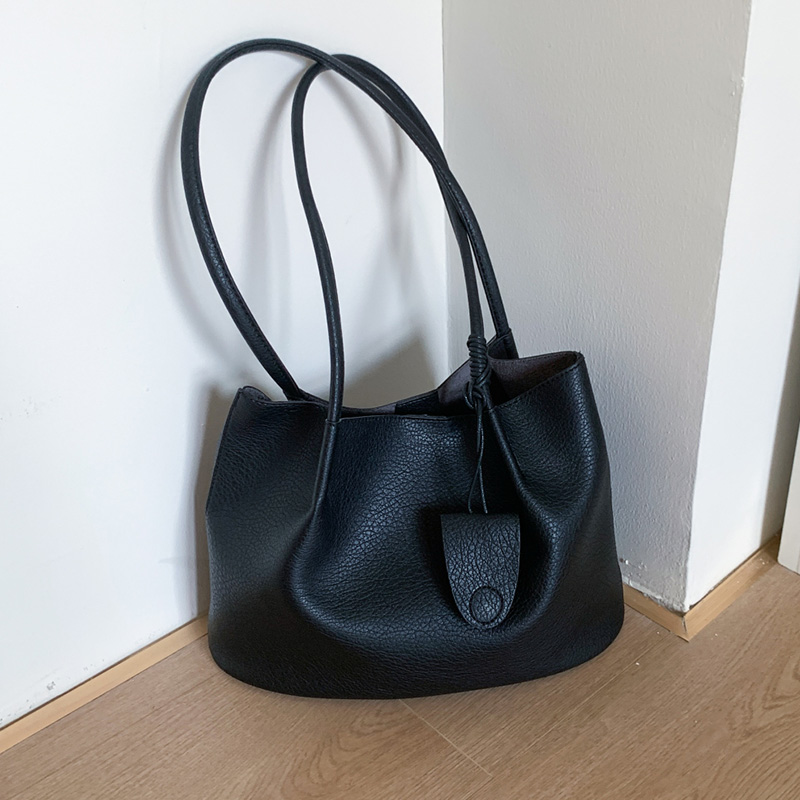 Trendy Soft Leather Tote Bag for Women - Large Capacity Single Shoulder Underarm Bag, Casual Style for Classes and Commuting 2025