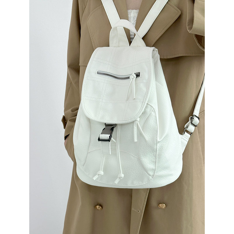 Trendy Soft Leather Travel Backpack for Women - Versatile American-Style High-End Niche Bag for 2024