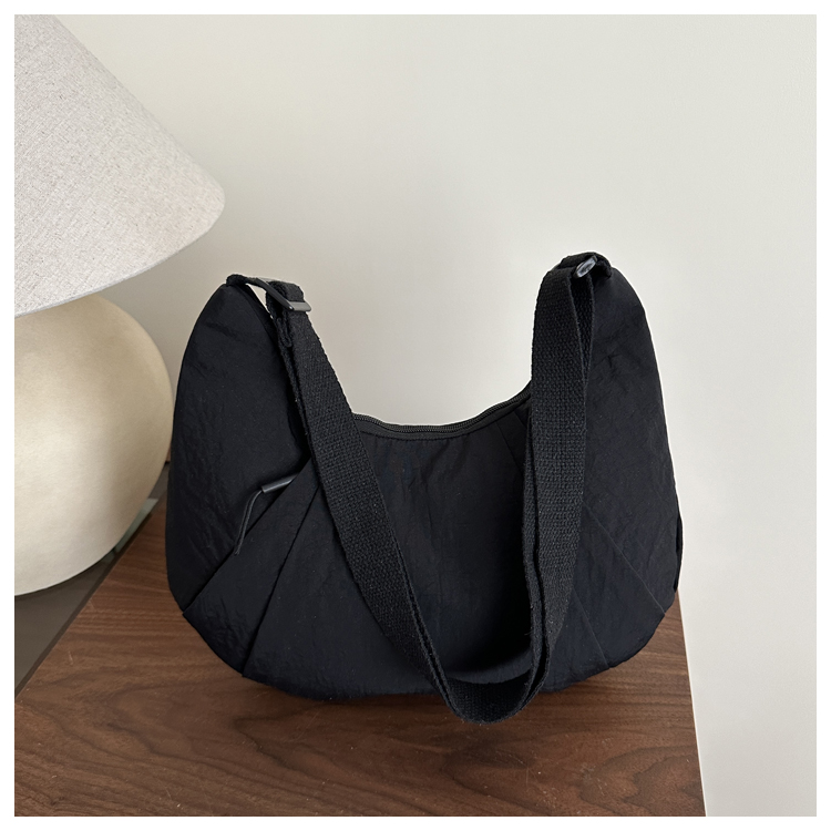 Trendy Summer Women's Casual Dumpling Bag - Large Capacity Commuter Shoulder Crossbody Bag for 2025 Fashion