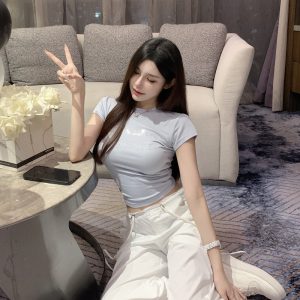 Trendy White Cargo Pants for Women - Low Waist Slim Fit Wide-Leg Design, Perfect for 90s and Y2K Inspired Looks