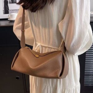 Trendy Women's Large Capacity Textured Shoulder Boston Bag - Stylish Underarm Pillow Bag for 2025 Fashion