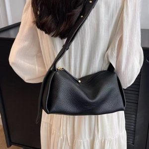 Trendy Women's Large Capacity Textured Shoulder Boston Bag - Stylish Underarm Pillow Bag for 2025 Fashion