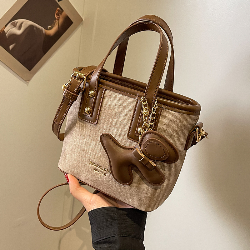 Trendy Women's Small Bucket Bag 2025 - Versatile Shoulder Crossbody Tote, High-End Fashionable Design, Must-Have Accessory