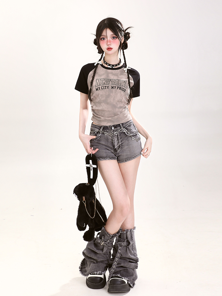 Trendy Women's Tie-Dye Short Sleeve T-Shirt with Pleated Design - American Style Summer Top for a Cool, Spicy Look Trendy Women's Tie-Dye Short Sleeve T-Shirt with Pleated Design - American Style Summer Top for a Cool, Spicy Look