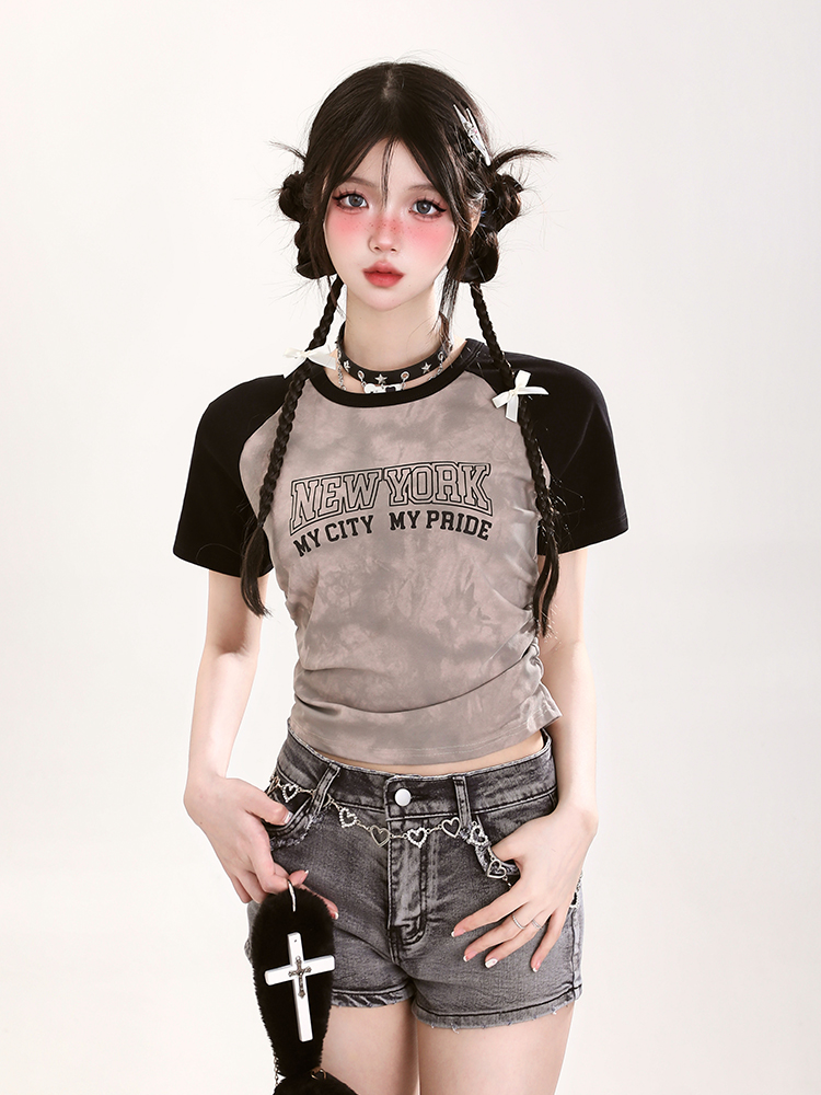 Trendy Women's Tie-Dye Short Sleeve T-Shirt with Pleated Design - American Style Summer Top for a Cool, Spicy Look Trendy Women's Tie-Dye Short Sleeve T-Shirt with Pleated Design - American Style Summer Top for a Cool, Spicy Look