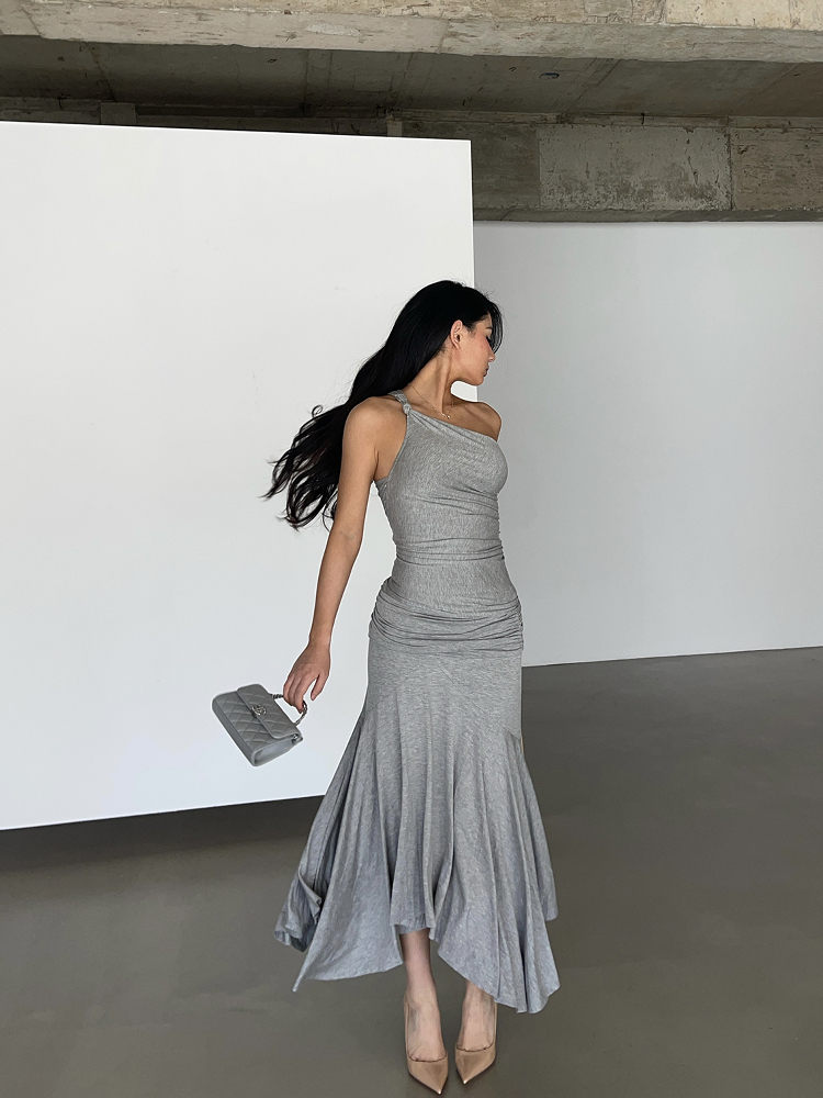 Twisted Tank Top with Built-In Fan Effect and Flowing Skirt - Gray-Scale Fashionable Aesthetics, Y2K Style Twisted Tank Top with Built-In Fan Effect and Flowing Skirt - Gray-Scale Fashionable Aesthetics, Y2K Style