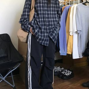 Unisex American Vintage Plaid Shirt - Chic Hong Kong Style Long Sleeve Coat for Spring - Trendy Couples Wool Shirt