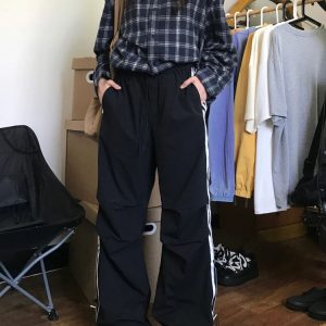 Unisex American Vintage Plaid Shirt - Chic Hong Kong Style Long Sleeve Coat for Spring - Trendy Couples Wool Shirt