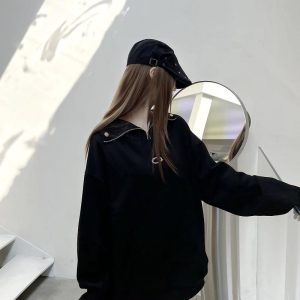 Unisex Autumn Minimalist Embroidered Half-Zip Sweatshirt - Trendy Loose Casual Sports Top for Effortless Style