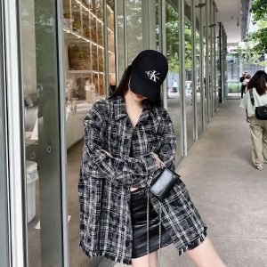 Unisex Retro American Plaid Fringe Long-Sleeve Shirt - Trendy Loose Fit for Couples - Vintage Style 90s Fashion Top