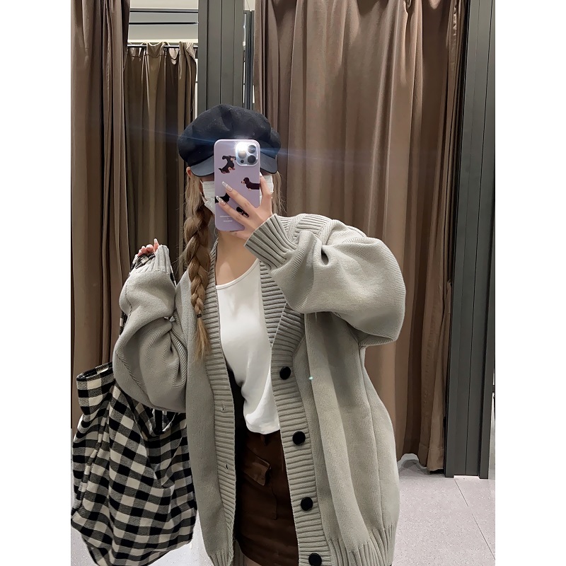 Unisex Retro Minimalist V-Neck Sweater Cardigan - Loose Fit Trendy Knitted Jacket for Early Spring Style