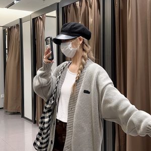 Unisex Retro Minimalist V-Neck Sweater Cardigan - Loose Fit Trendy Knitted Jacket for Early Spring Style