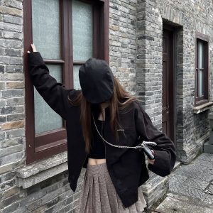 Unisex Ripped Western Style Jacket - Retro American Trendy Loose Short Workwear for Couples