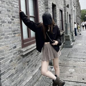 Unisex Ripped Western Style Jacket - Retro American Trendy Loose Short Workwear for Couples