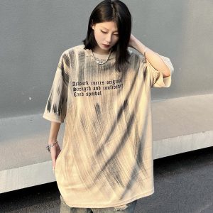 Unisex Street Graffiti Short Sleeve T-Shirt - Trendy Loose Fit Summer Tee for Couples, Urban Style, Niche Design