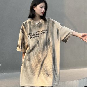 Unisex Street Graffiti Short Sleeve T-Shirt - Trendy Loose Fit Summer Tee for Couples, Urban Style, Niche Design