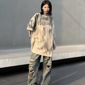 Unisex Street Graffiti Short Sleeve T-Shirt - Trendy Loose Fit Summer Tee for Couples, Urban Style, Niche Design