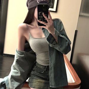 Universal Lift Cup Camisole for Women - Fitted Basic Top with Chest Pads, Versatile Essential for Everyday Style