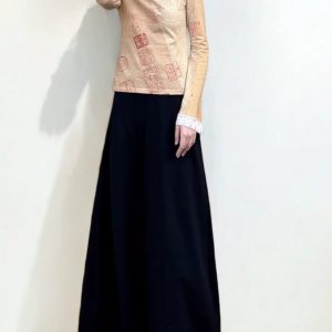 Versatile Black Floor-Length A-Line Skirt for Spring and Summer, Casual Sports Leisure Style, Perfect for Everyday Wear