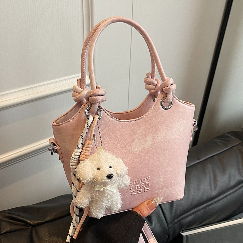 Versatile Crossbody Handbag for Women, Stylish Small Bag with High-End Feel, Casual Letter Design, Perfect for Everyday Use