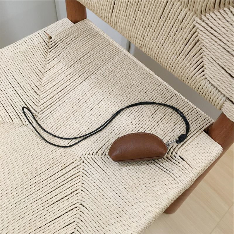 Versatile Cute Red Coin Purse - Small Portable Bag for Keys and Accessories, Perfect for Niche Instagram Aesthetic Versatile Cute Red Coin Purse - Small Portable Bag for Keys and Accessories, Perfect for Niche Instagram Aesthetic