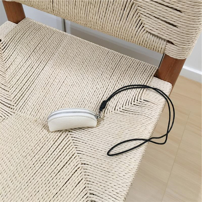 Versatile Cute Red Coin Purse - Small Portable Bag for Keys and Accessories, Perfect for Niche Instagram Aesthetic Versatile Cute Red Coin Purse - Small Portable Bag for Keys and Accessories, Perfect for Niche Instagram Aesthetic