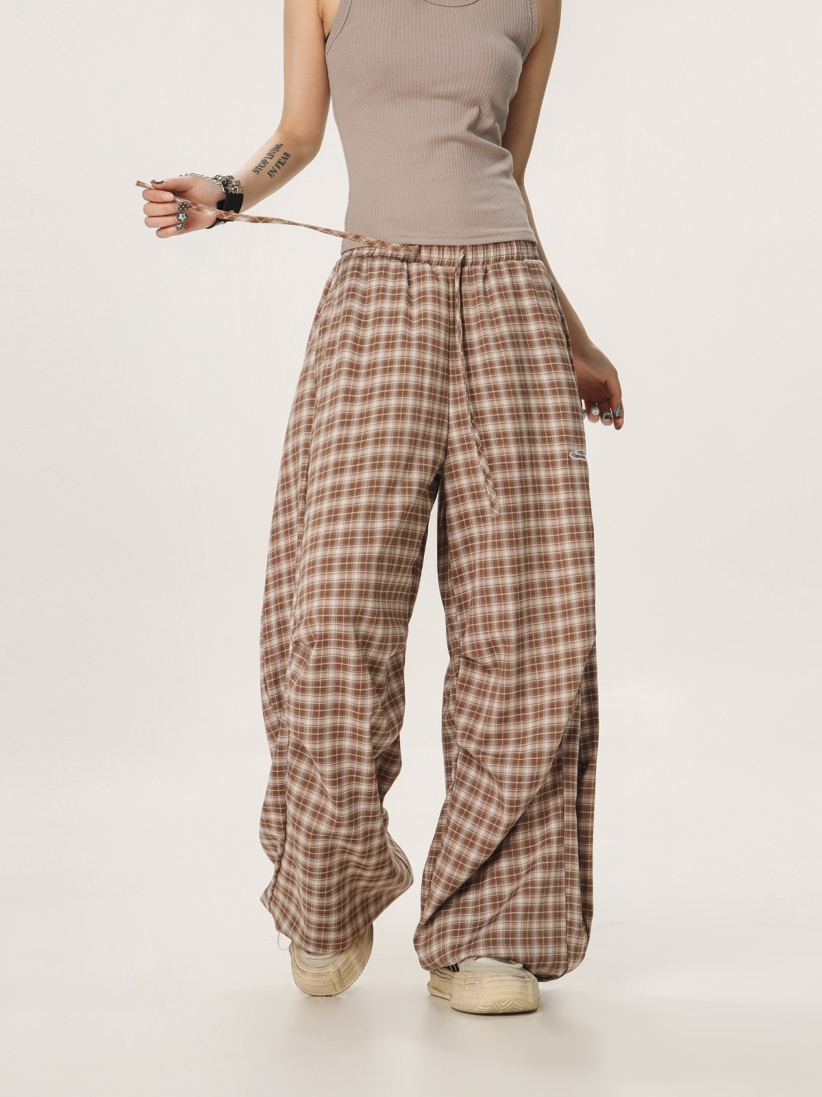 Versatile Plaid Pleated Wide-Leg Pants for Men and Women - Casual Straight Loose Draped Style, Perfect for 90s and Y2K Fashion Versatile Plaid Pleated Wide-Leg Pants for Men and Women - Casual Straight Loose Draped Style, Perfect for 90s and Y2K Fashion