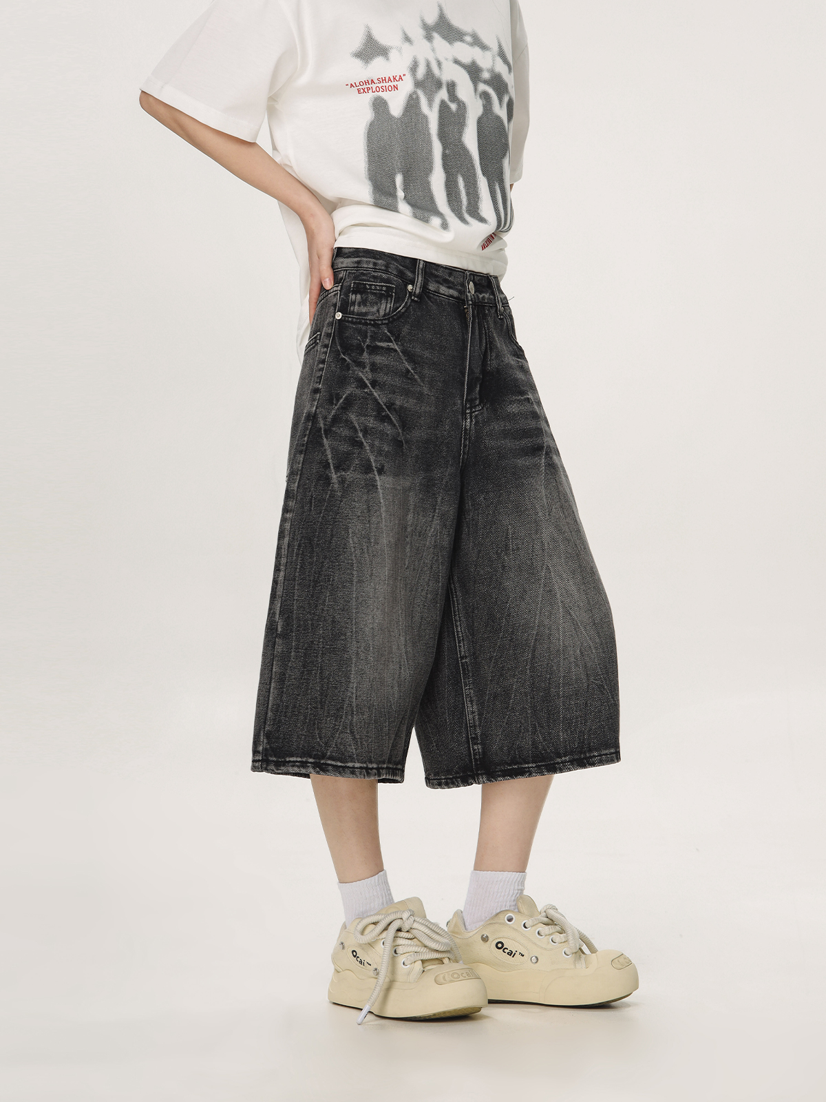 Vintage American Denim Capris for Men & Women, Water Wave Pattern, Loose Wide-Leg, Mid-Length, Street Style Fashion Vintage American Denim Capris for Men & Women, Water Wave Pattern, Loose Wide-Leg, Mid-Length, Street Style Fashion