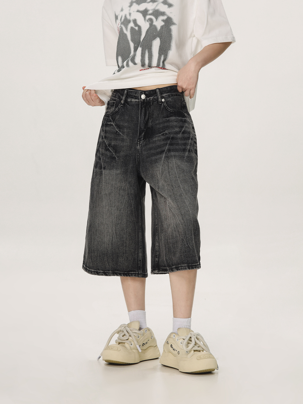 Vintage American Denim Capris for Men & Women, Water Wave Pattern, Loose Wide-Leg, Mid-Length, Street Style Fashion Vintage American Denim Capris for Men & Women, Water Wave Pattern, Loose Wide-Leg, Mid-Length, Street Style Fashion