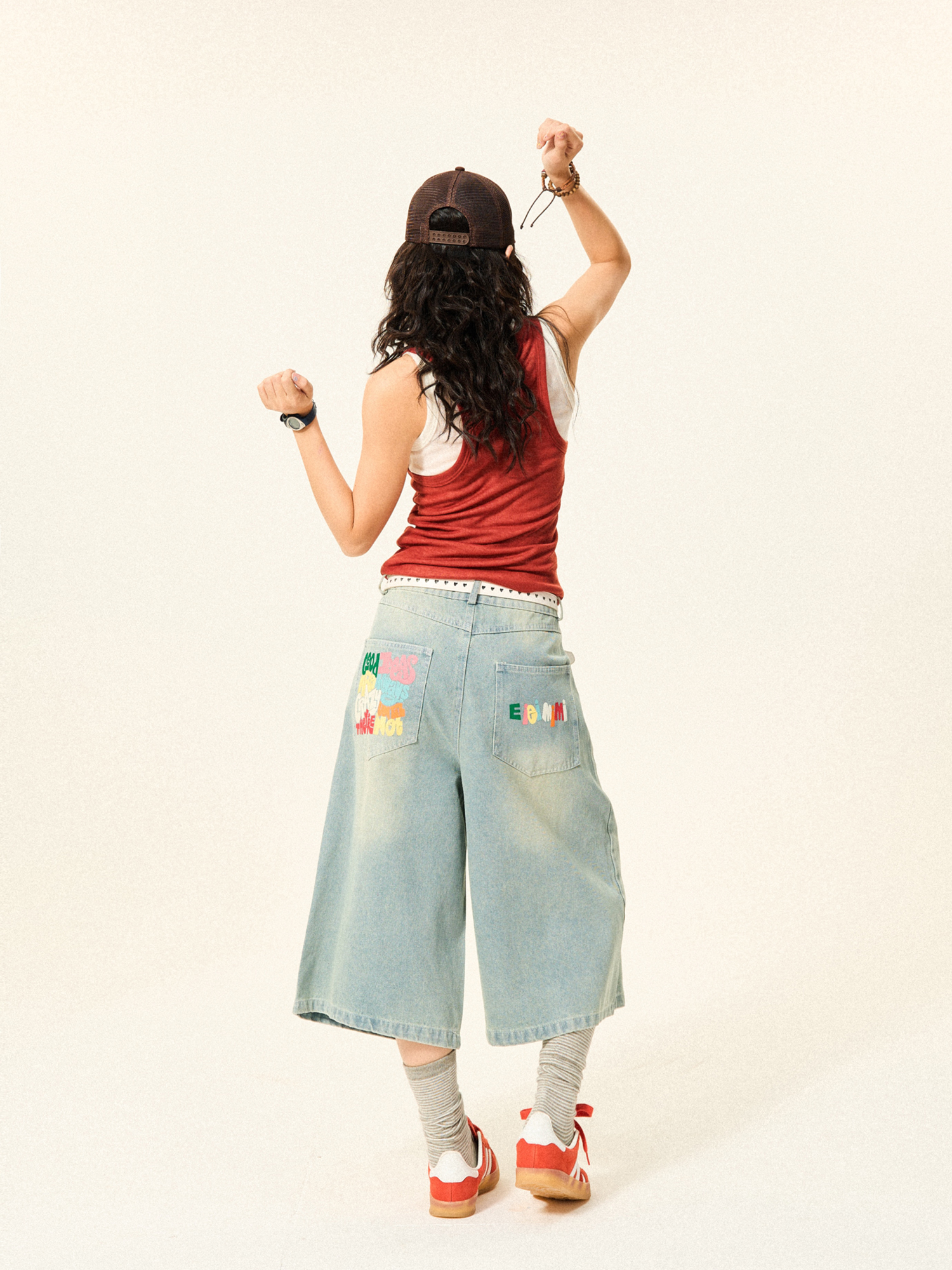 Vintage American Letter Embroidery Washed Denim Shorts for Women - Casual Loose Straight Cropped Pants, 90s Style Vintage American Letter Embroidery Washed Denim Shorts for Women - Casual Loose Straight Cropped Pants, 90s Style