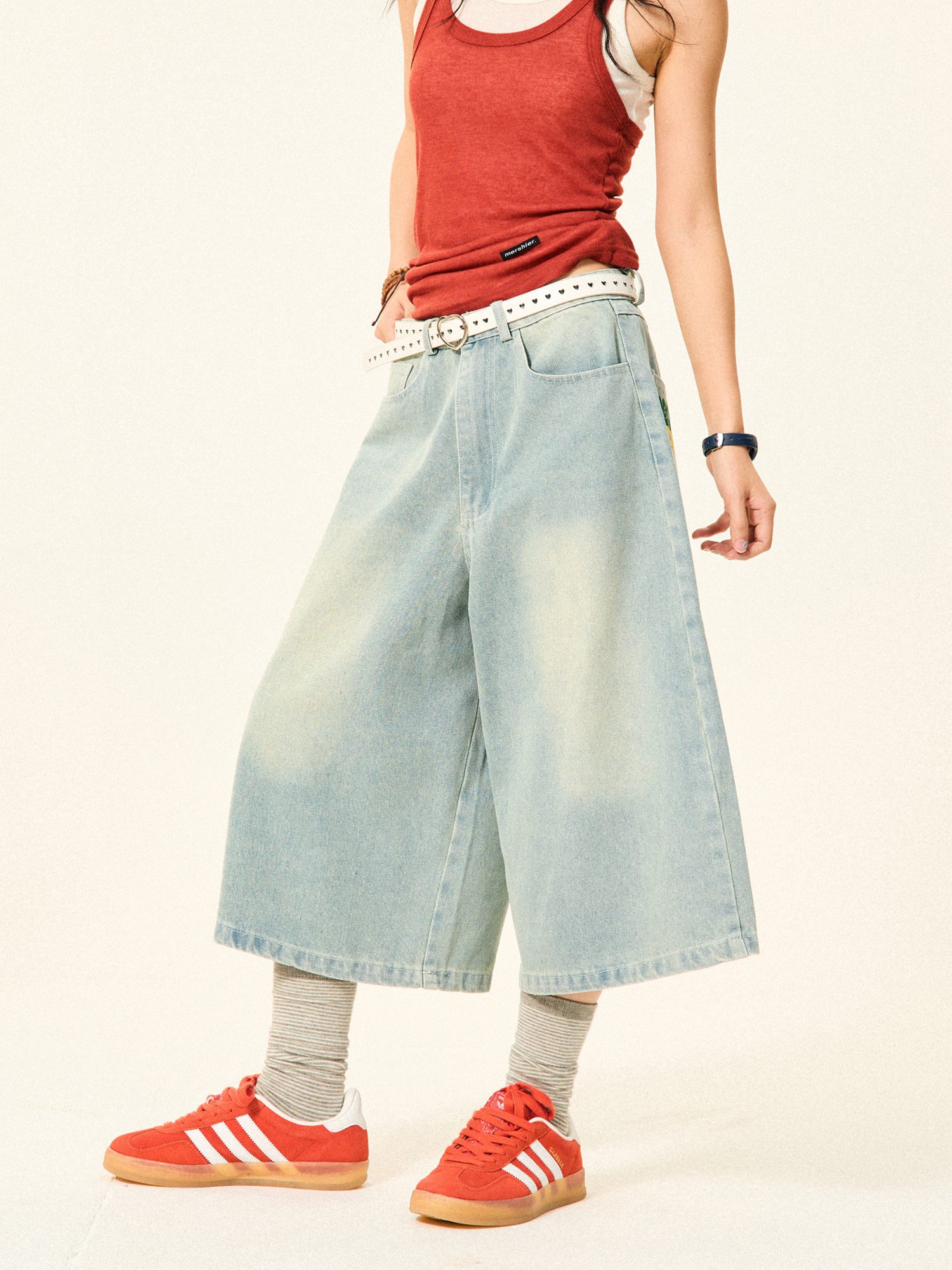 Vintage American Letter Embroidery Washed Denim Shorts for Women - Casual Loose Straight Cropped Pants, 90s Style Vintage American Letter Embroidery Washed Denim Shorts for Women - Casual Loose Straight Cropped Pants, 90s Style