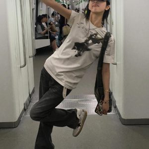 Vintage American Retro T-Shirt for Women with Fire Guitar Print, Short Sleeve Summer Style, Trendy Casual Top